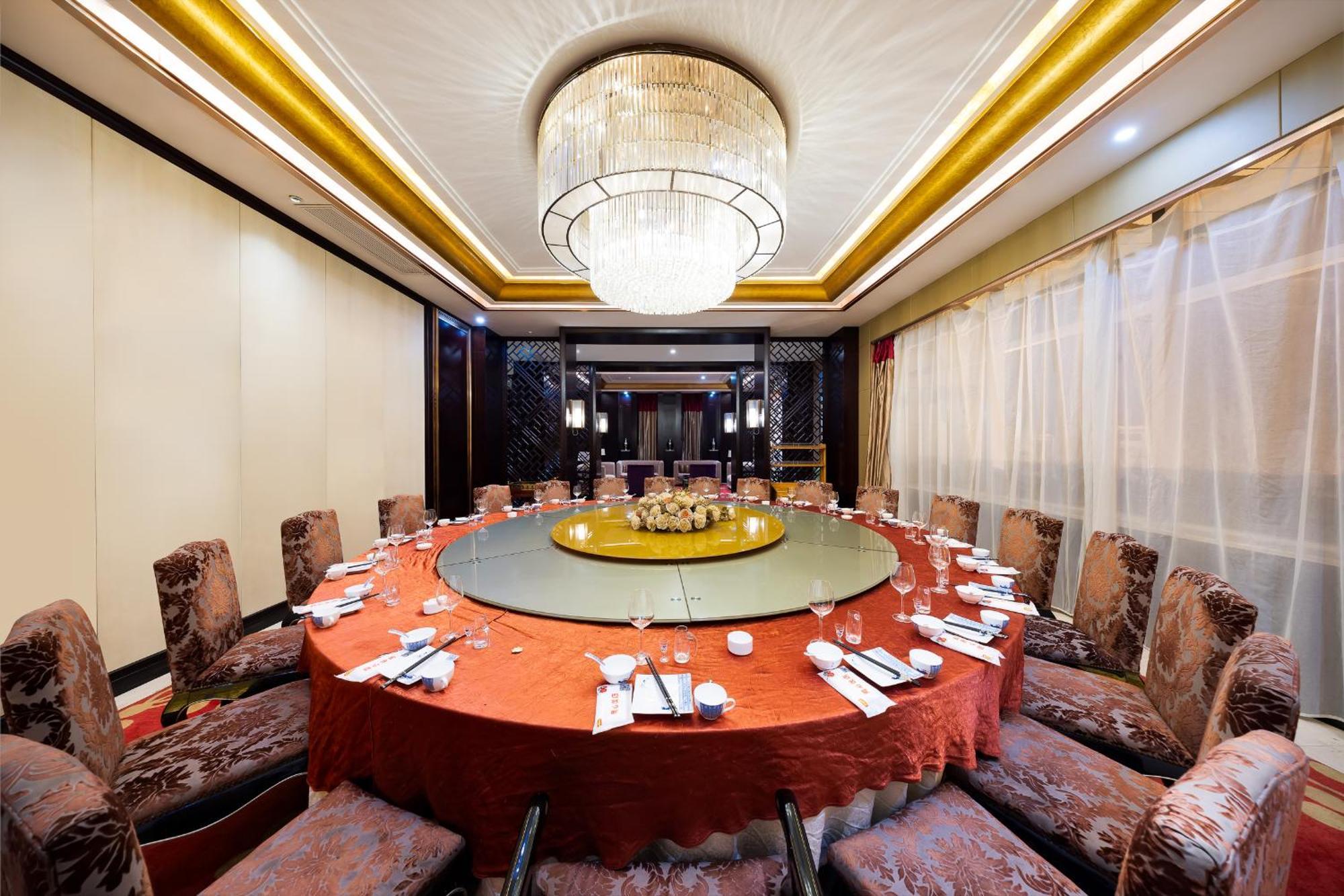 Holiday Inn Express Zhengzhou Airport By Ihg Xinzheng  Екстериор снимка
