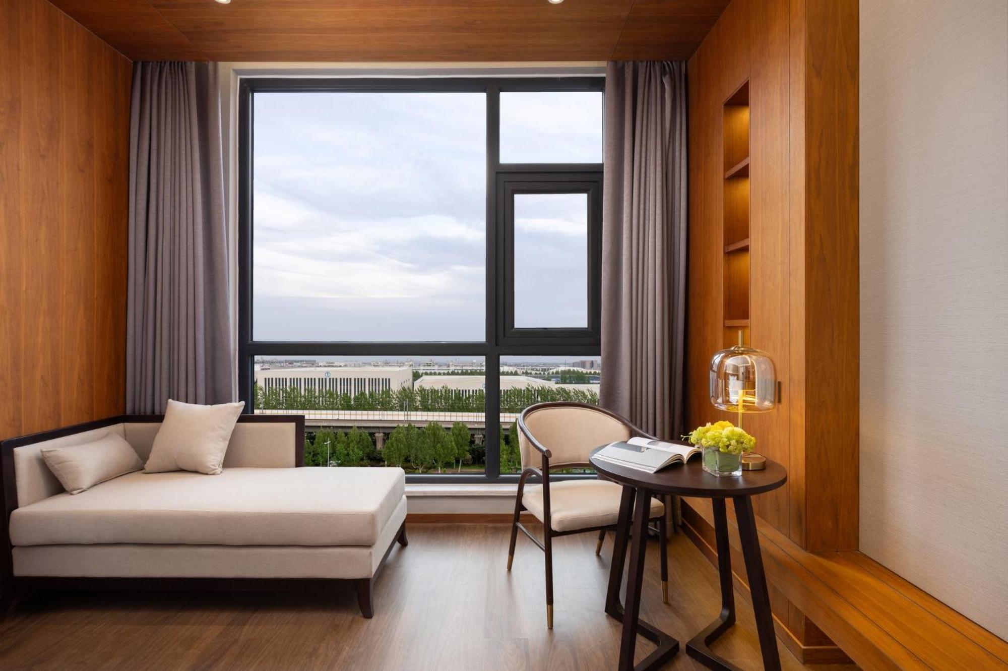 Holiday Inn Express Zhengzhou Airport By Ihg Xinzheng  Екстериор снимка