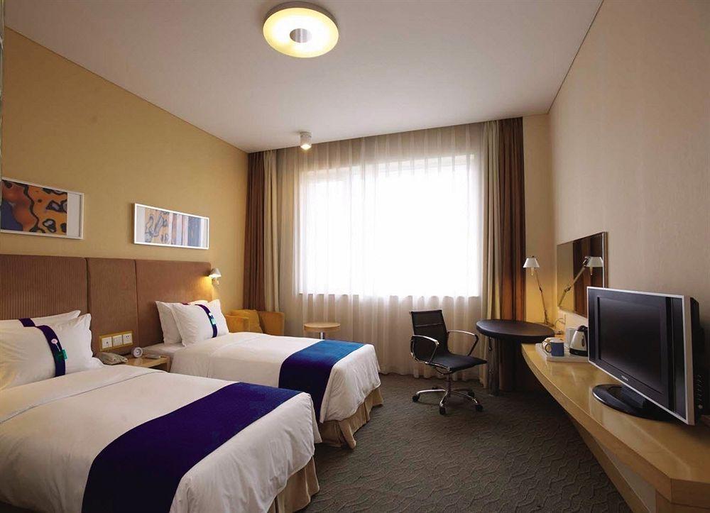Holiday Inn Express Zhengzhou Airport By Ihg Xinzheng  Екстериор снимка
