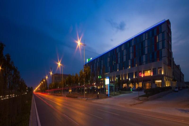 Holiday Inn Express Zhengzhou Airport By Ihg Xinzheng  Екстериор снимка